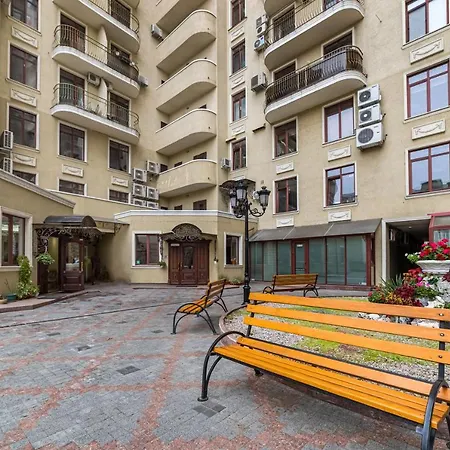 Greek Street Royal * Odesa